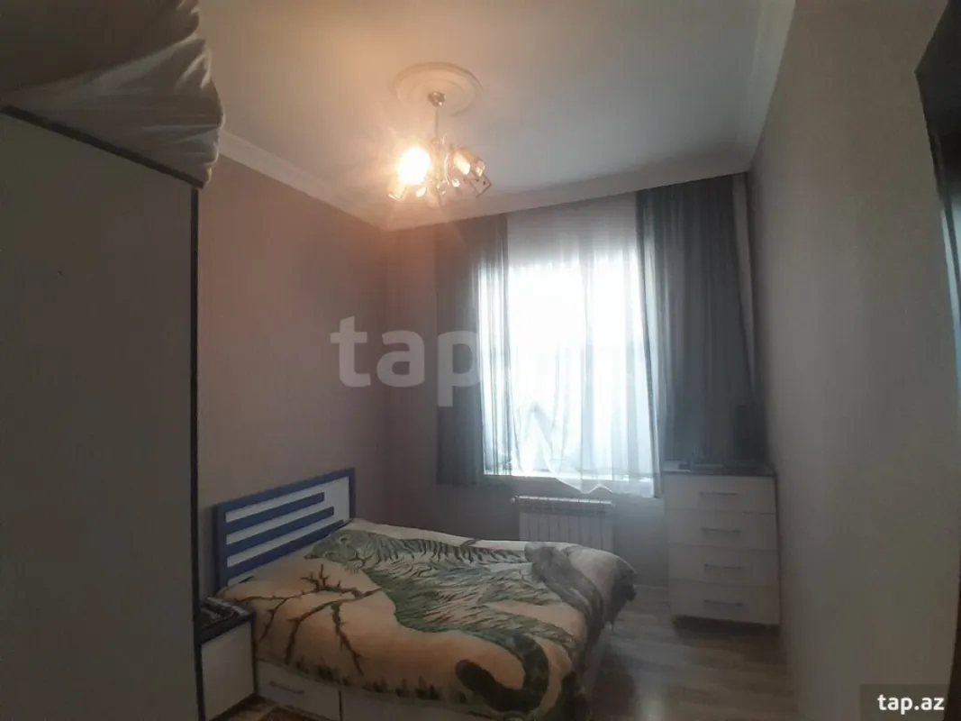 Satılır 4 otaqlı həyət evi