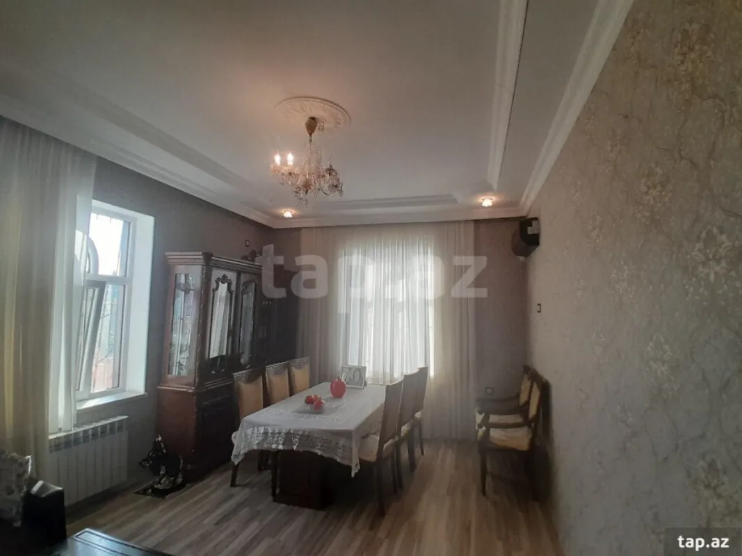 Satılır 4 otaqlı həyət evi