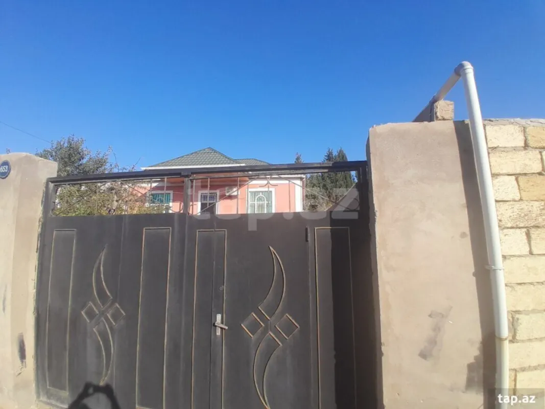 Satılır 4 otaqlı həyət evi