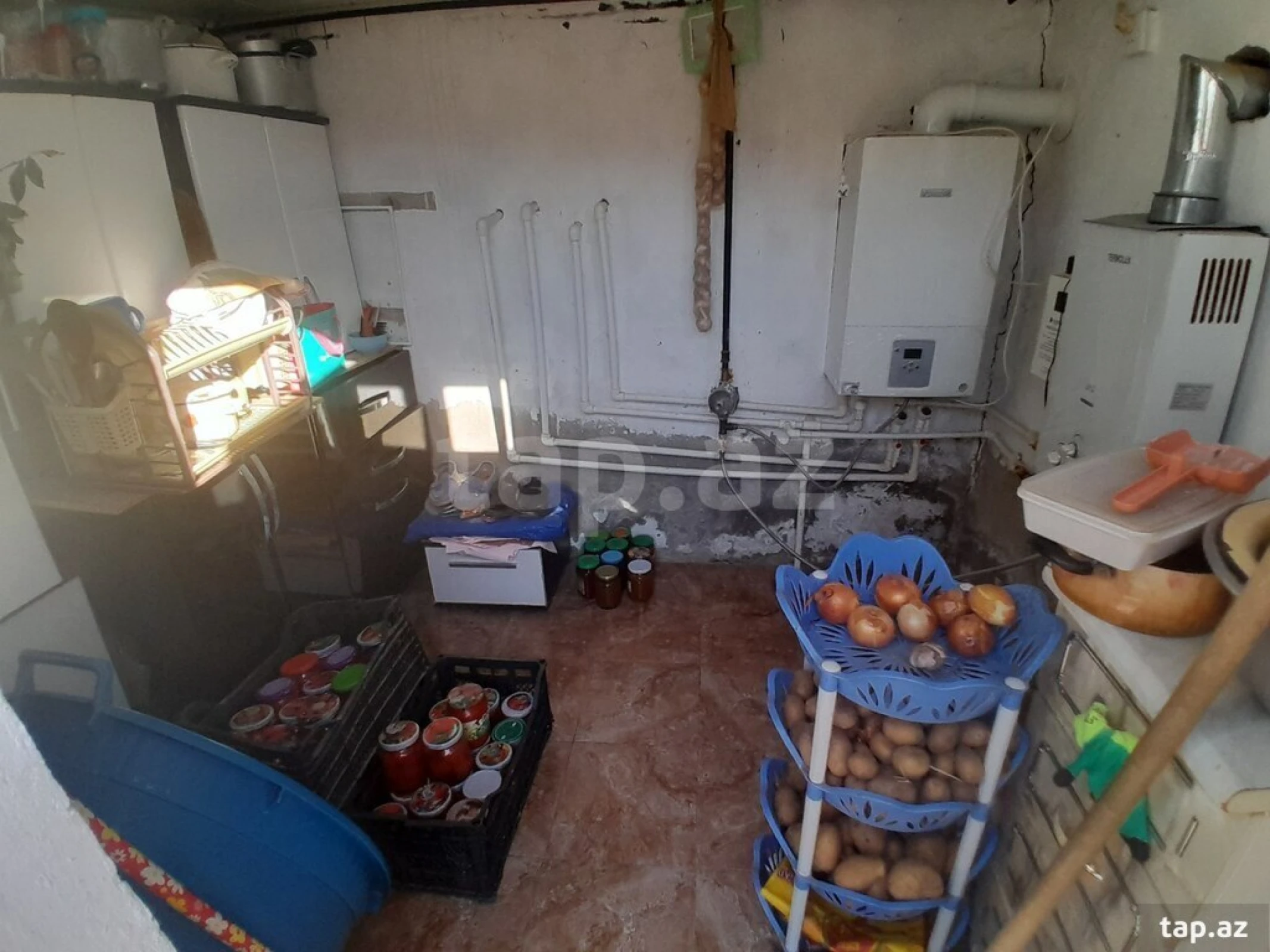 Satılır 4 otaqlı həyət evi