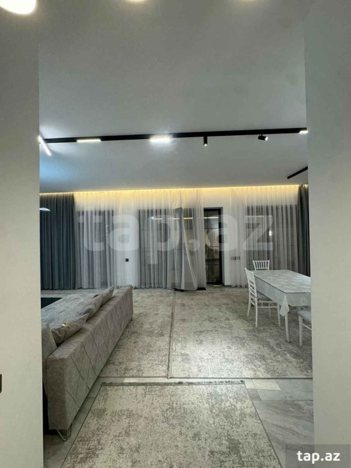 Kirayə verilir 3 otaqlı həyət evi