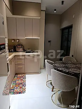 Kirayə verilir 3 otaqlı yeni tikili 120 m²