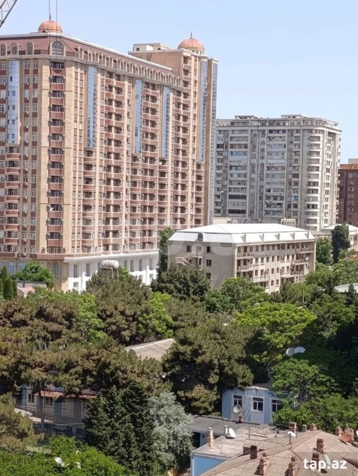 Kirayə verilir 3 otaqlı yeni tikili 120 m²