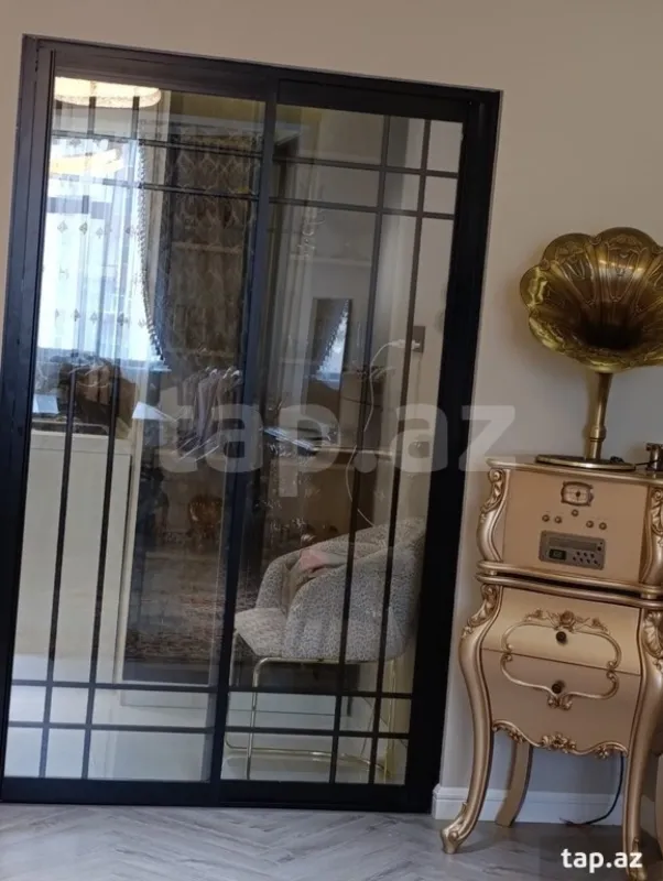 Kirayə verilir 3 otaqlı yeni tikili 120 m²