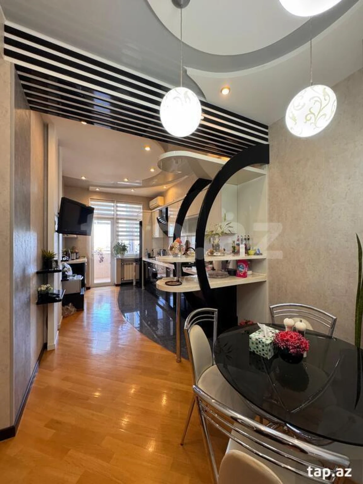 Satılır 4 otaqlı yeni tikili 145 m²