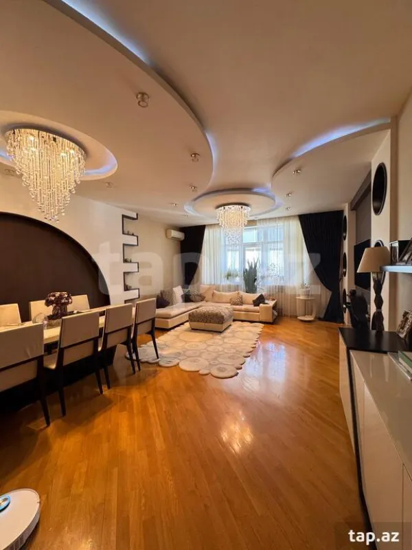 Satılır 4 otaqlı yeni tikili 145 m²