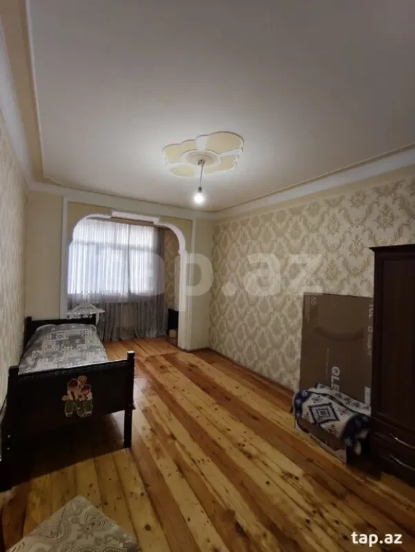 Satılır 3 otaqlı yeni tikili 75 m²