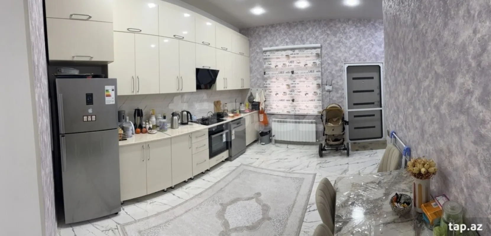 Satılır 8 otaqlı həyət evi