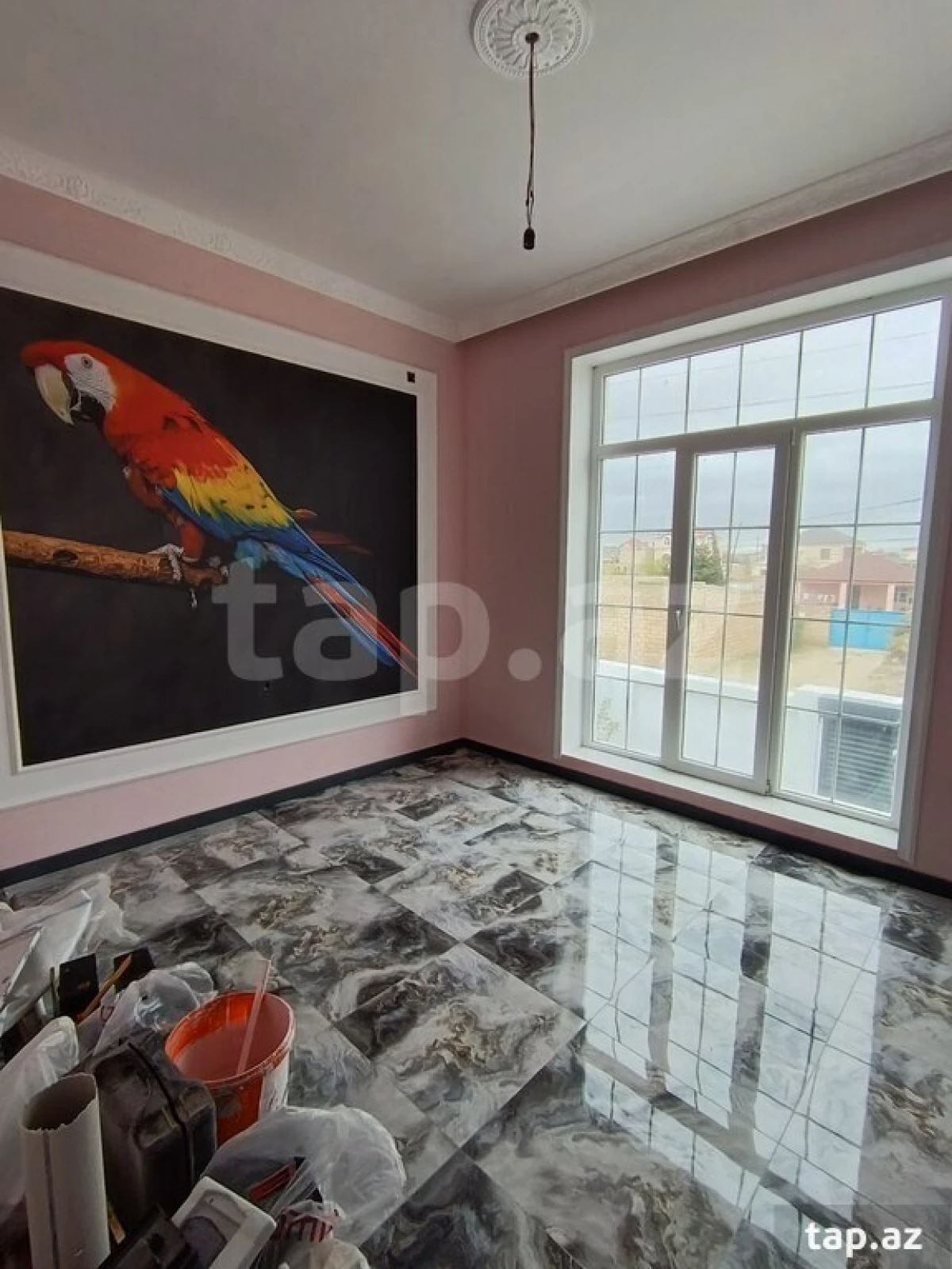 Satılır 6 otaqlı həyət evi