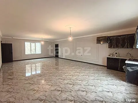 Satılır 6 otaqlı həyət evi