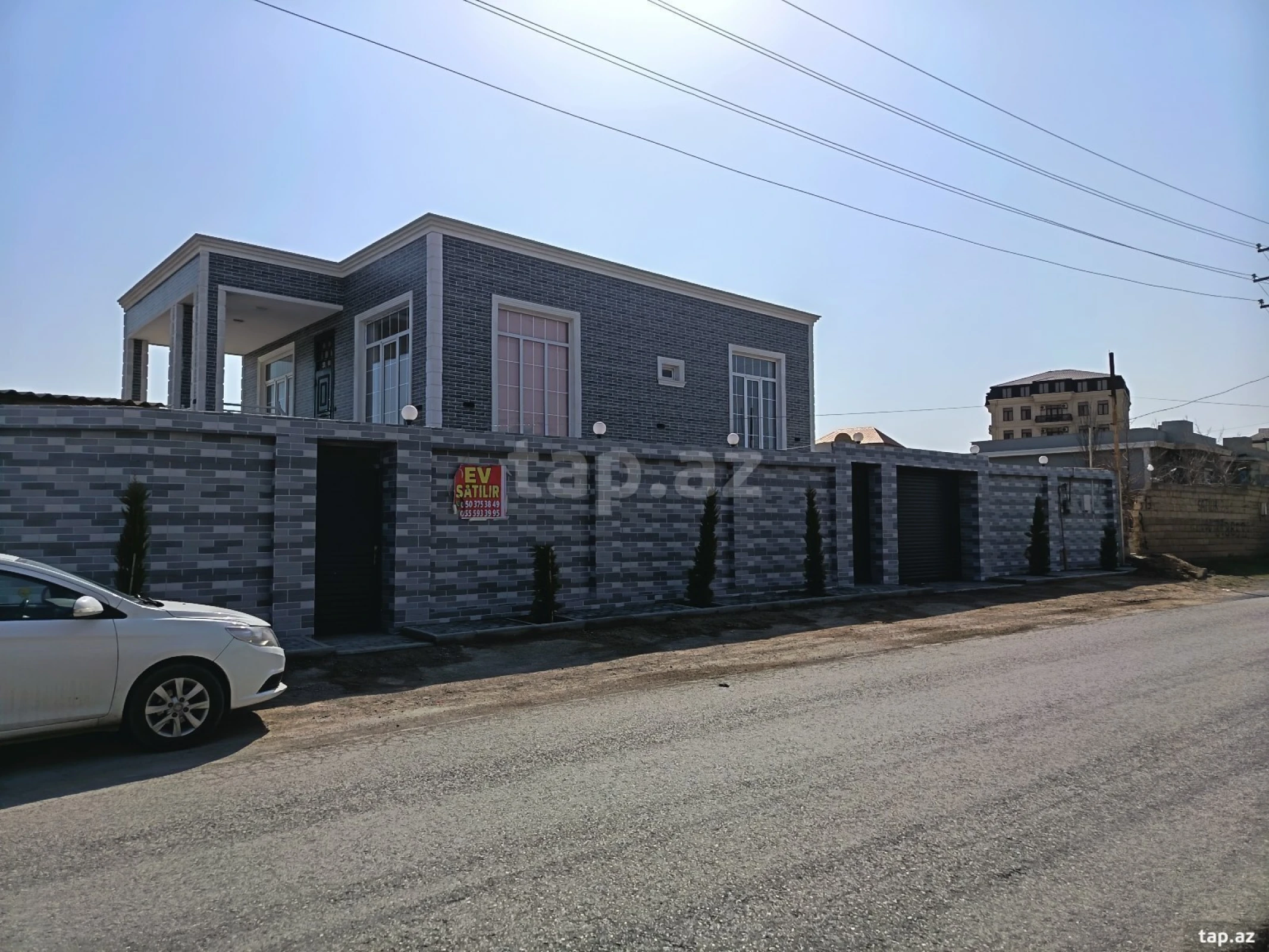 Satılır 6 otaqlı həyət evi