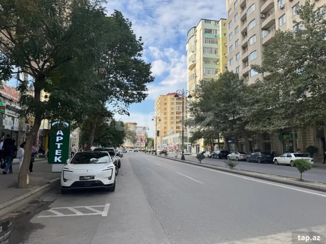 Satılır 3 otaqlı yeni tikili 151 m²