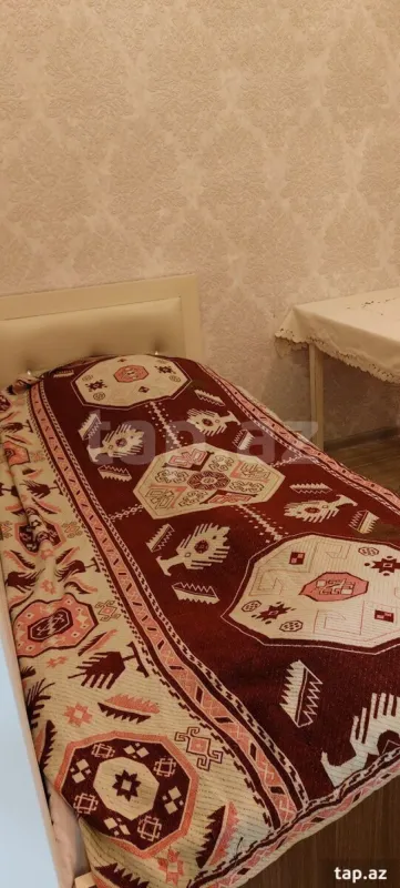 Kirayə verilir 5 otaqlı həyət evi