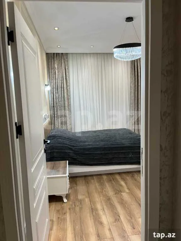 Satılır 2 otaqlı yeni tikili 74 m²