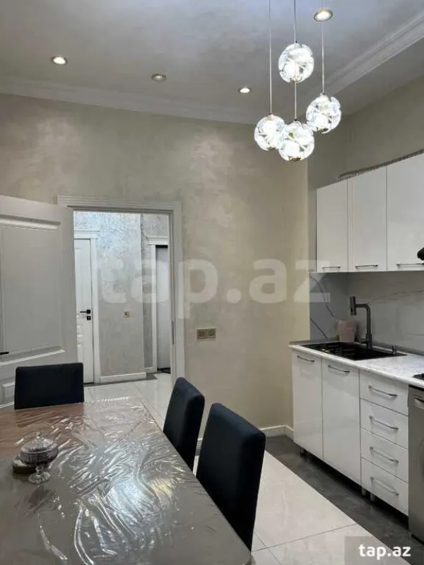 Satılır 2 otaqlı yeni tikili 74 m²
