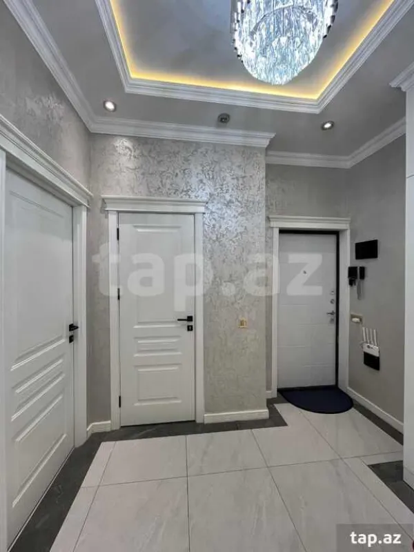 Satılır 2 otaqlı yeni tikili 74 m²