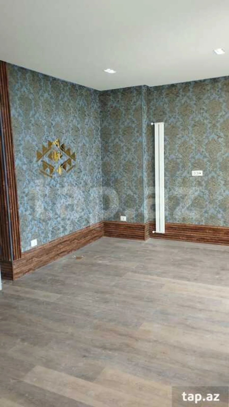 Kirayə verilir 3 otaqlı yeni tikili 150 m²