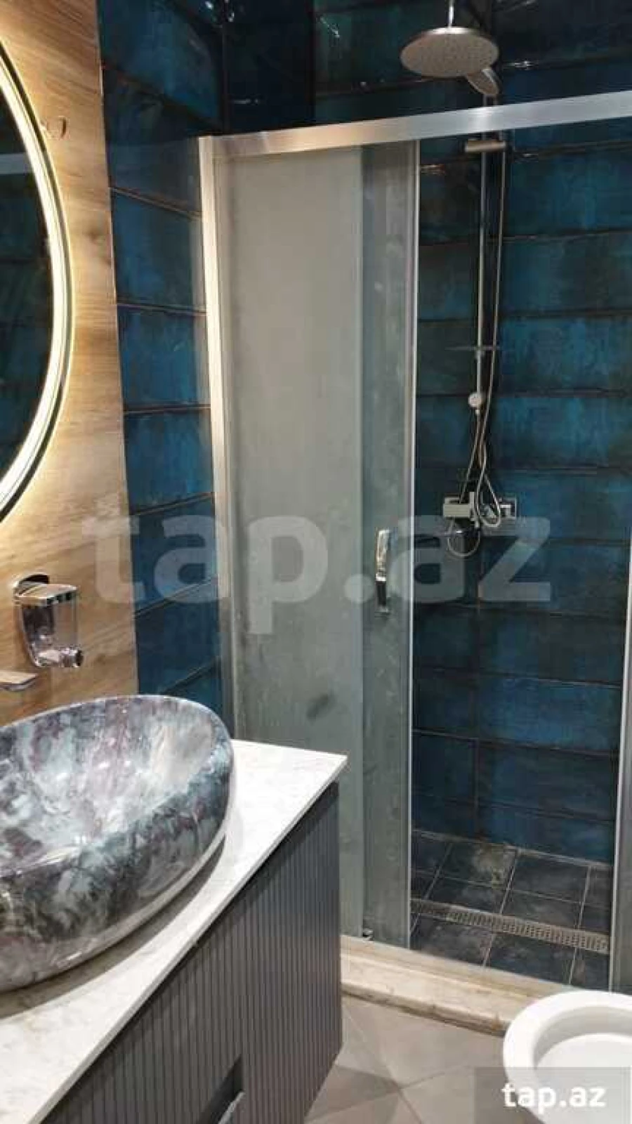 Kirayə verilir 3 otaqlı yeni tikili 150 m²