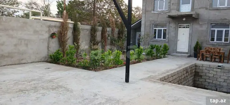 Kirayə verilir 5 otaqlı həyət evi 200 m²