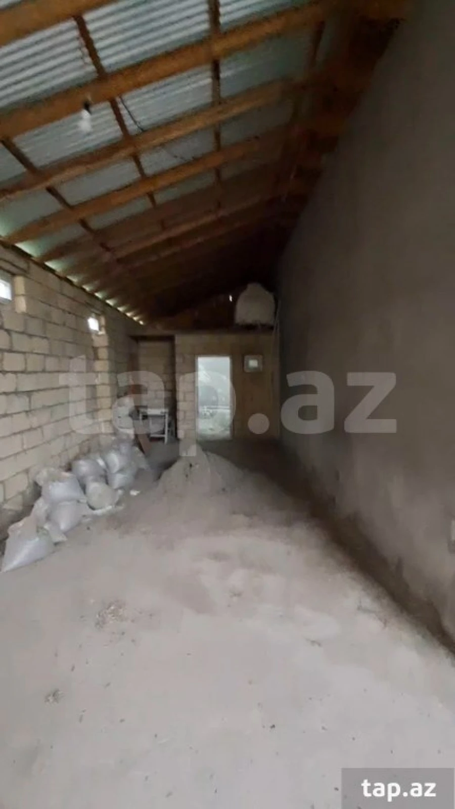 Satılır 3 otaqlı həyət evi