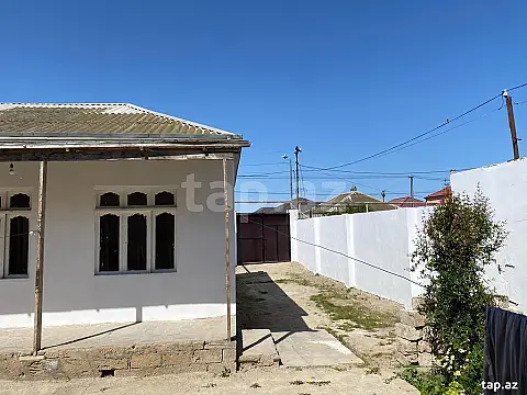 Satılır 3 otaqlı həyət evi 100 m²