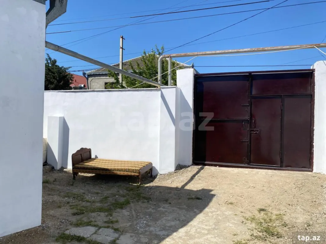 Satılır 3 otaqlı həyət evi 100 m²