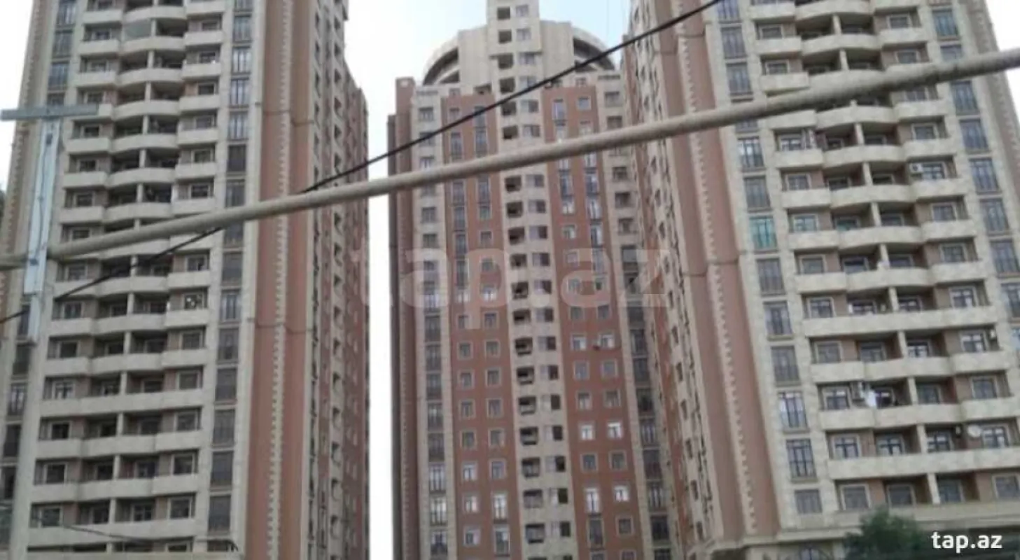 Satılır 3 otaqlı yeni tikili 124 m²