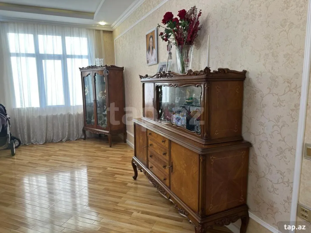 Satılır 3 otaqlı yeni tikili 124 m²