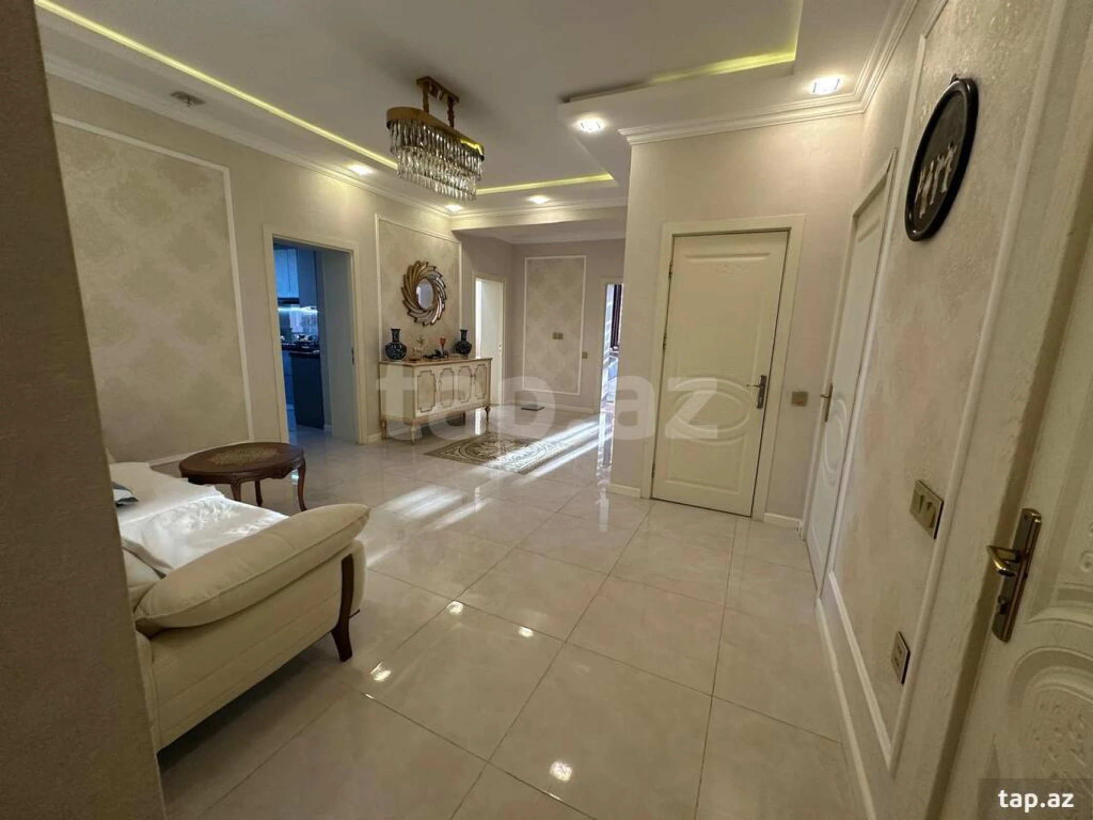 Satılır 3 otaqlı yeni tikili 124 m²