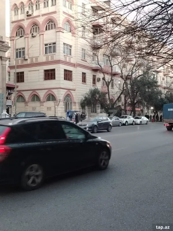 Satılır 3 otaqlı mənzil 100 m²