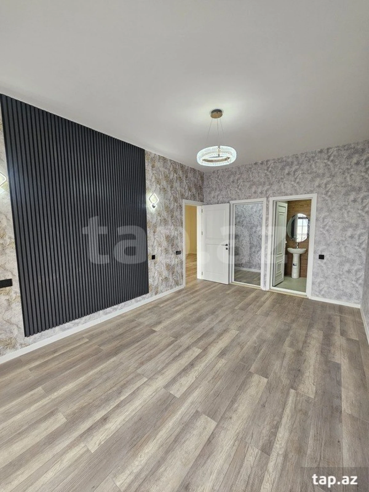 Satılır 5 otaqlı həyət evi