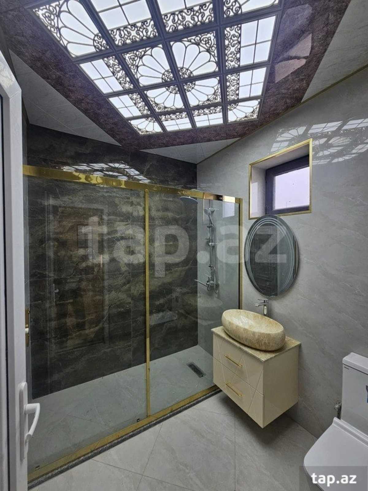 Satılır 5 otaqlı həyət evi
