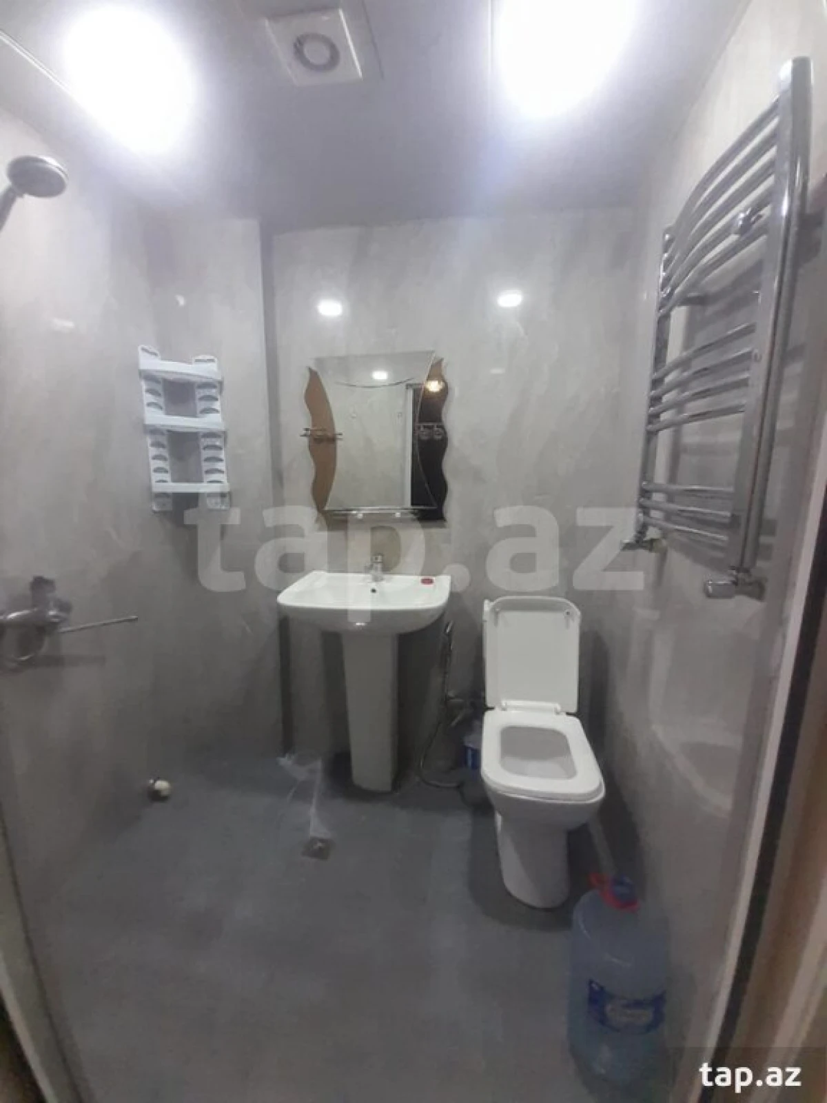 Satılır 2 otaqlı yeni tikili 45 m²