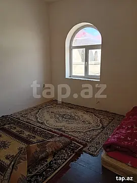 Satılır 5 otaqlı həyət evi