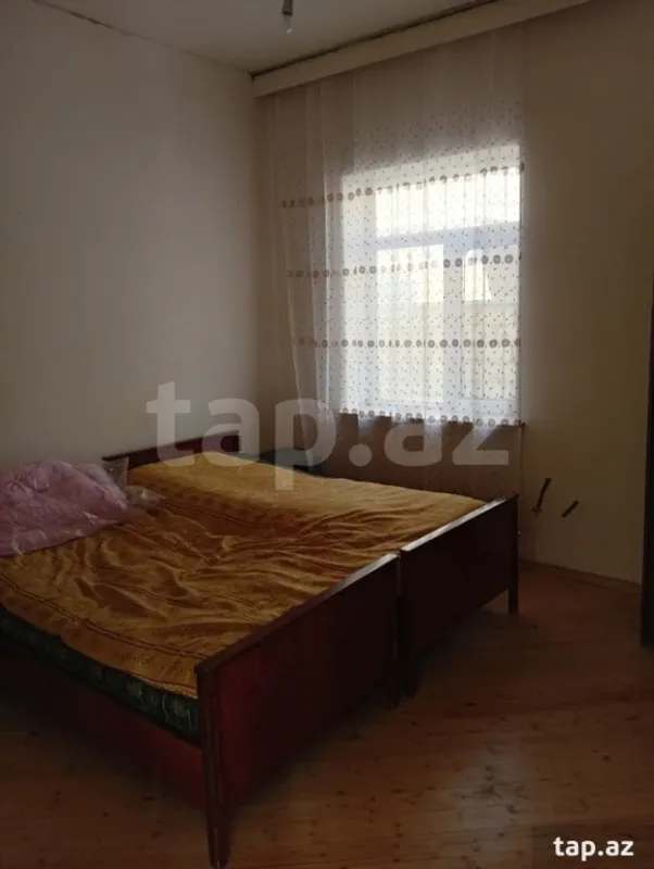 Satılır 5 otaqlı həyət evi