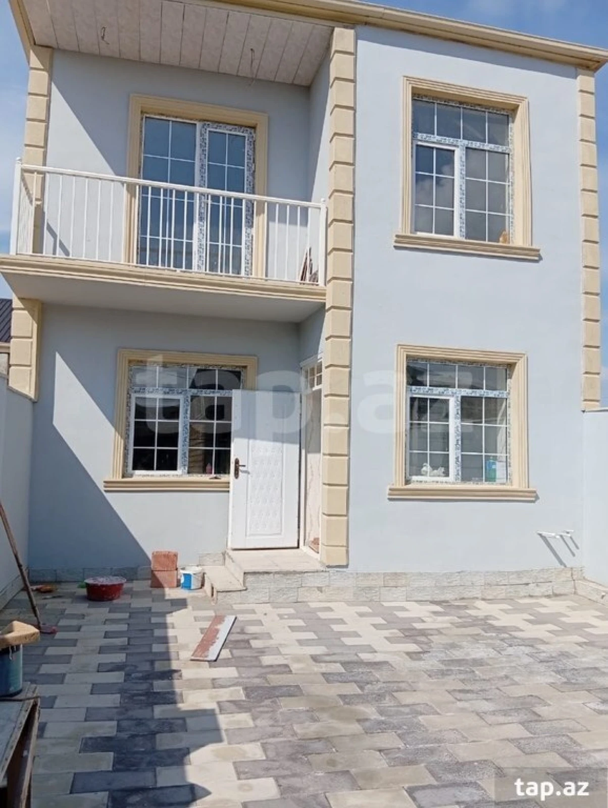 Satılır 5 otaqlı həyət evi