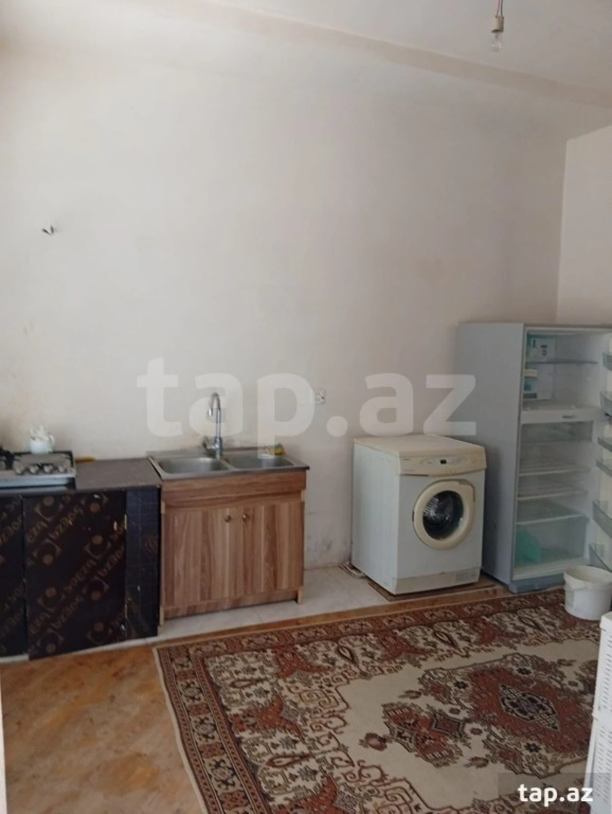 Satılır 5 otaqlı həyət evi