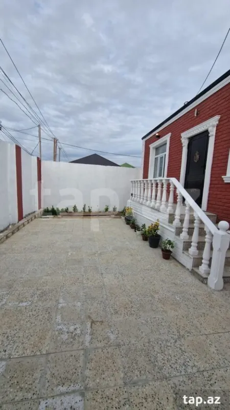 Satılır 3 otaqlı həyət evi