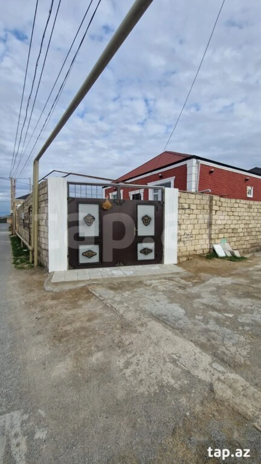 Satılır 3 otaqlı həyət evi