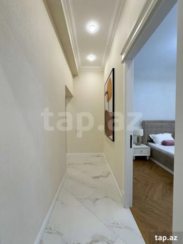 Satılır 3 otaqlı yeni tikili 120 m²