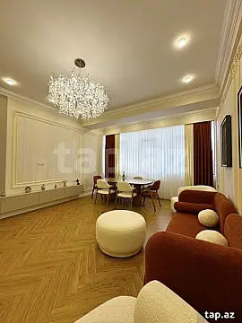 Satılır 3 otaqlı yeni tikili 120 m²