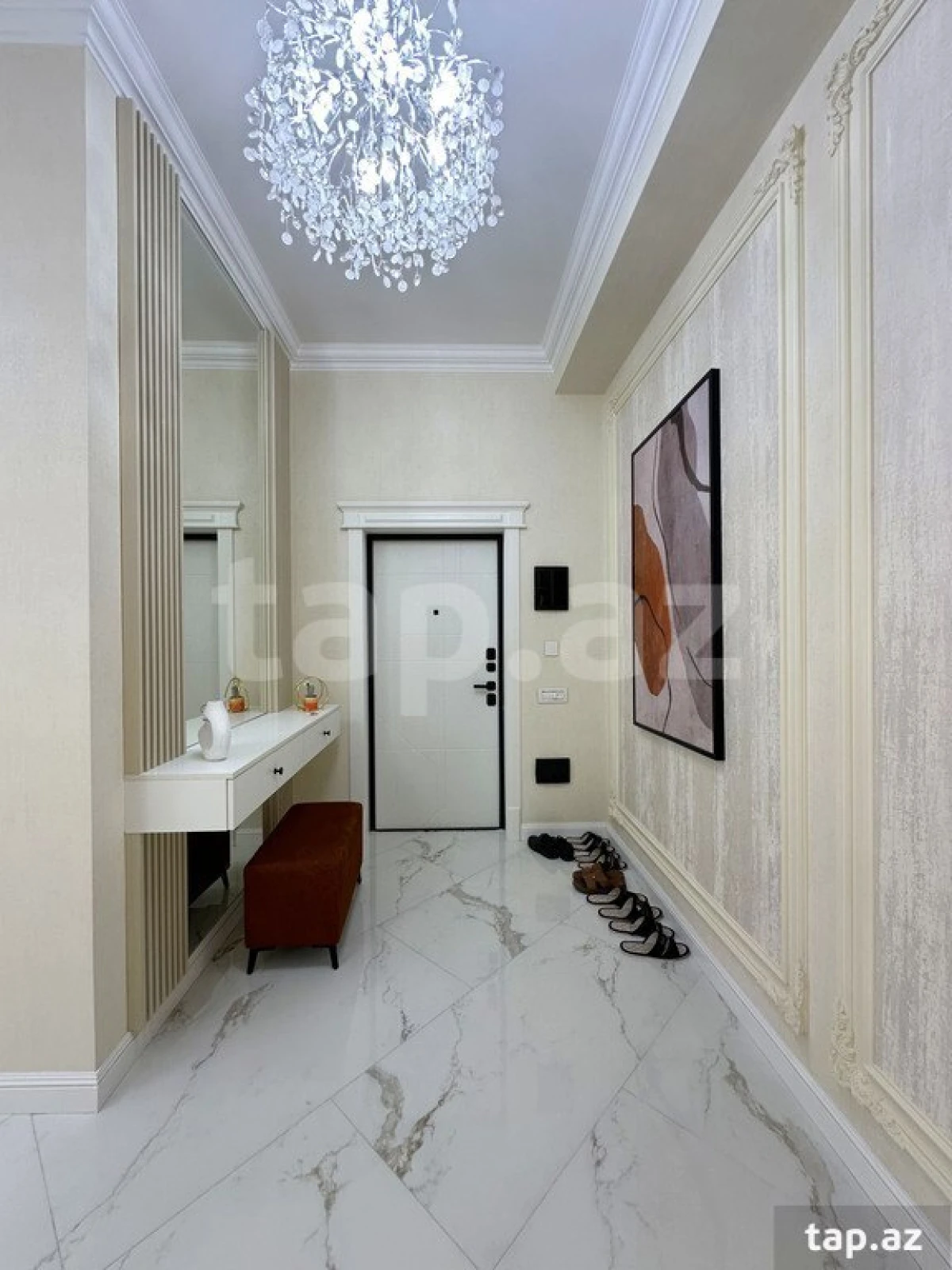 Satılır 3 otaqlı yeni tikili 120 m²