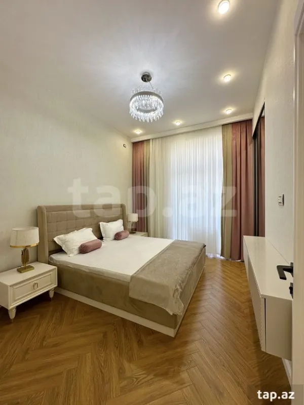 Satılır 3 otaqlı yeni tikili 120 m²