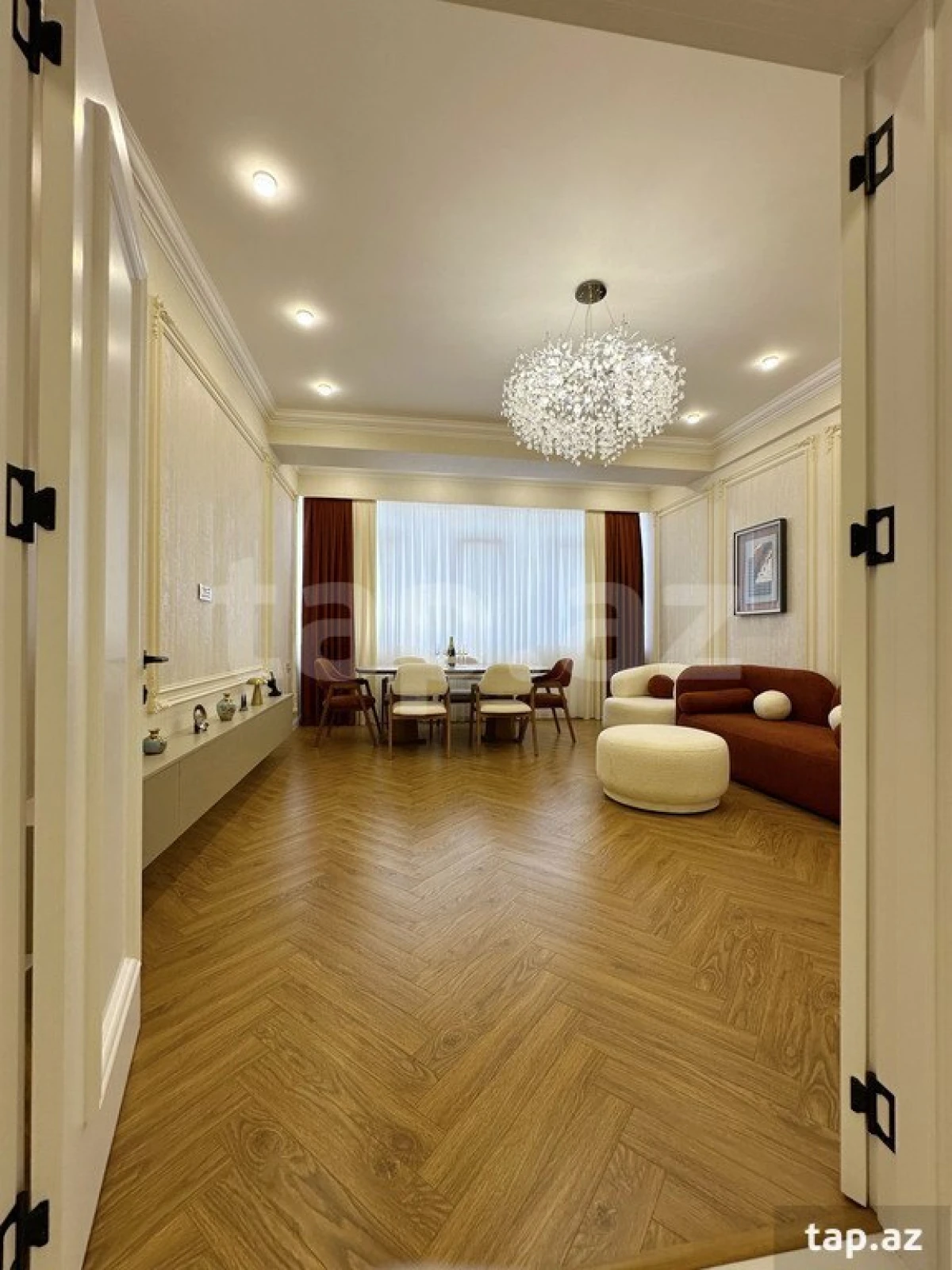 Satılır 3 otaqlı yeni tikili 120 m²