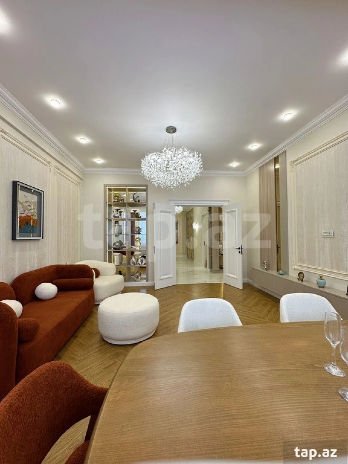 Satılır 3 otaqlı yeni tikili 120 m²