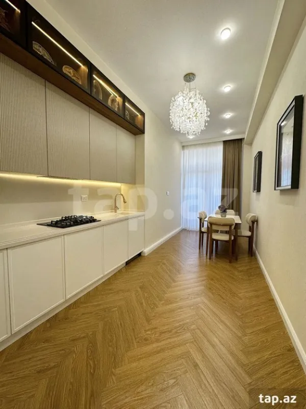 Satılır 3 otaqlı yeni tikili 120 m²
