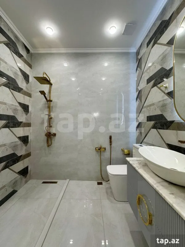 Satılır 3 otaqlı yeni tikili 120 m²