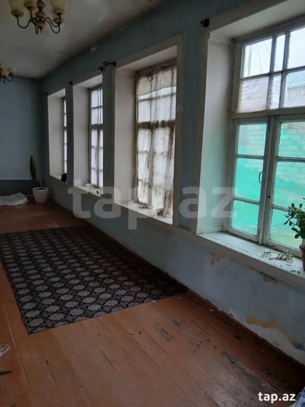 Satılır 3 otaqlı həyət evi