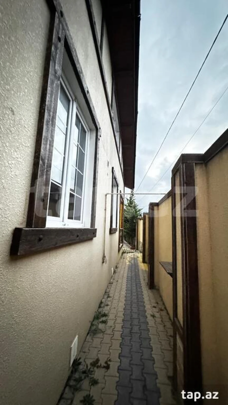 Satılır 6 otaqlı həyət evi 250 m²