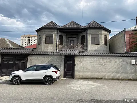 Kirayə verilir 4 otaqlı həyət evi 200 m² — Quba 4 otaq 200.00 m²
